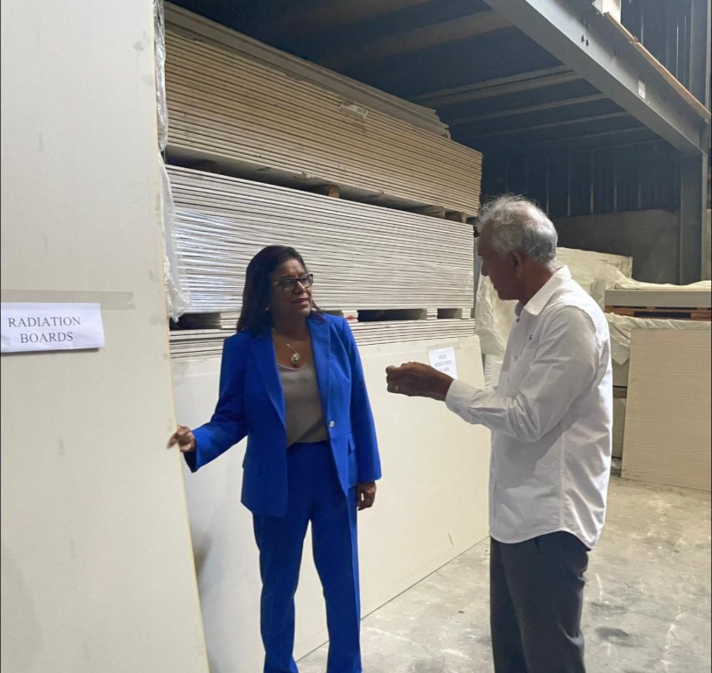 Trade and Industry Minister tours Profilbau Trading Limited