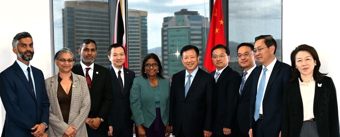 Senator the Honoourable Paula Gopee-Scoon, Minister of Trade and Industry (centre left), and Mr. Fang Wei, Vice Governor of the Jiangsu Provincial People’s Government, China (centre right) accompanied by a delegation from the Jiangsu Provincial People’s Government, China, at the Ministry’s headquarters in Nicholas Towers, Port of Spain. At third from left is Permanent Secretary in the Ministry of Trade and Industry, Mr. Randall Karim.