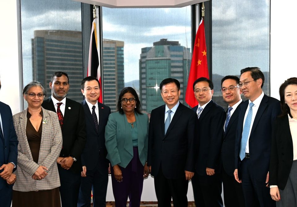 Senator the Honoourable Paula Gopee-Scoon, Minister of Trade and Industry (centre left), and Mr. Fang Wei, Vice Governor of the Jiangsu Provincial People’s Government, China (centre right) accompanied by a delegation from the Jiangsu Provincial People’s Government, China, at the Ministry’s headquarters in Nicholas Towers, Port of Spain. At third from left is Permanent Secretary in the Ministry of Trade and Industry, Mr. Randall Karim.