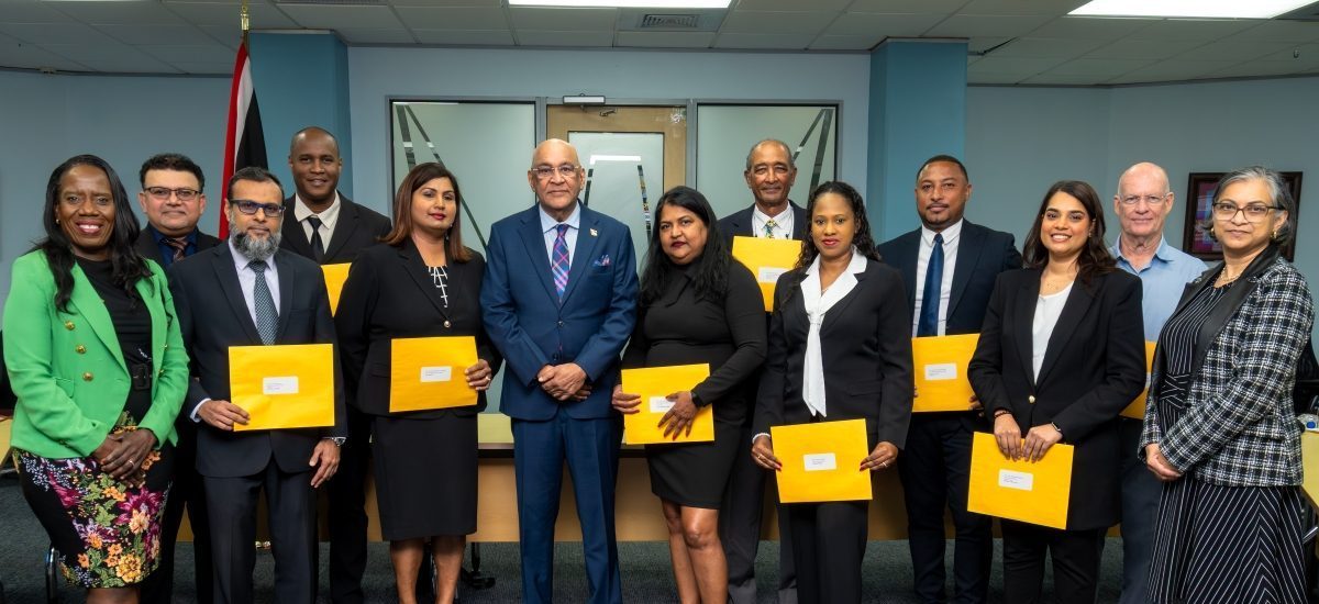 Group photo of the new board of directors of e-TecK